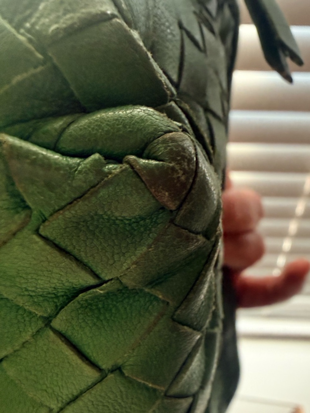 ⭐️Authentic Bottega Veneta Intrecciato Pouch - Parakeet Green - Picture 12 of 14